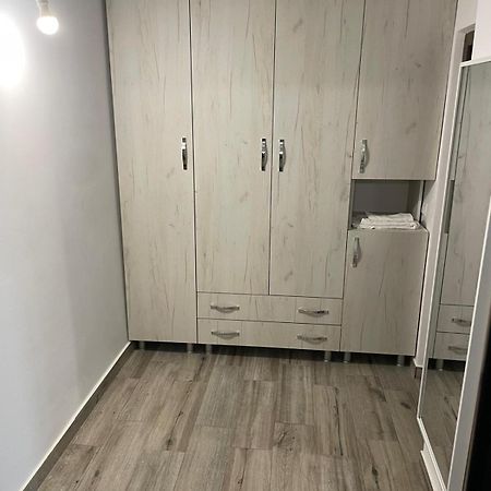 Propriete Ten - Close To University, Hospital And Downtown Iasi Eksteriør bilde