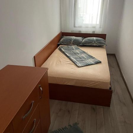 Propriete Ten - Close To University, Hospital And Downtown Iasi Eksteriør bilde